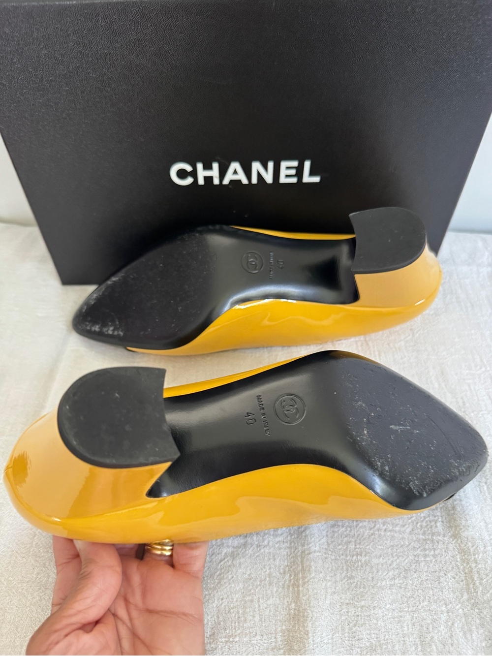 CHANEL Yellow Patent Leather Pumps with Black Cap Toe - Picture 5 of 6